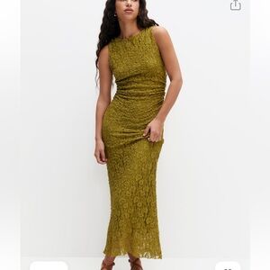 Pull & Bear sleeveless lace midi dress